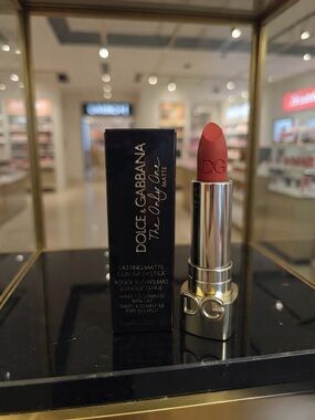 Dolce & Gabbana Matte Lipstick in Warm Red